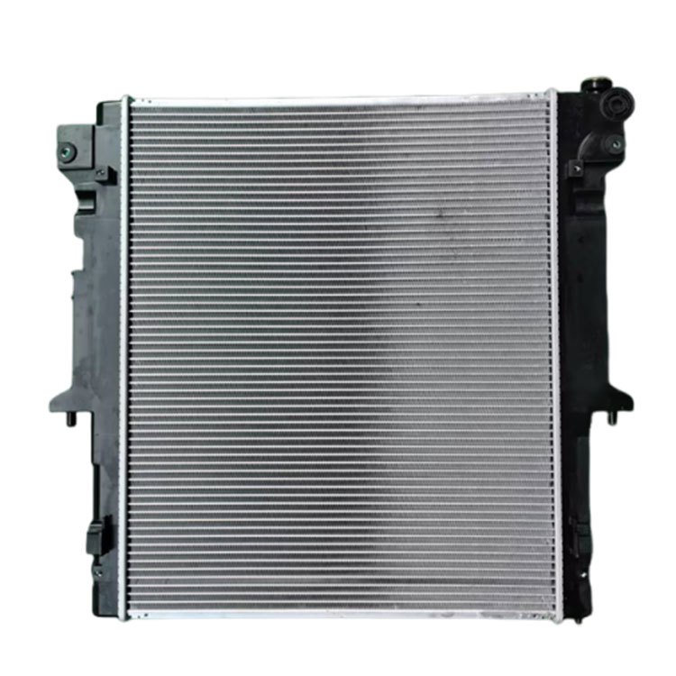 Mitsubishi Pajero 15 L200 4D56 radiatorius